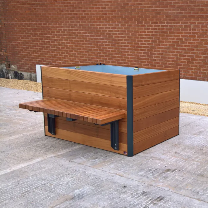 HVM Toledo PAS 68 Timber Planter – CT USM with Seating 40 mph - 1