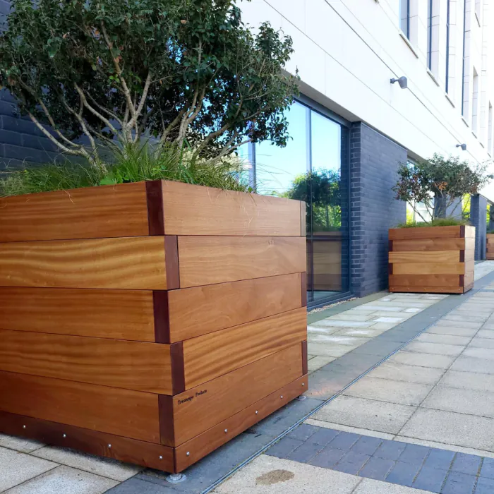 Timber Planter Gunwharf 1000 SQ - 4