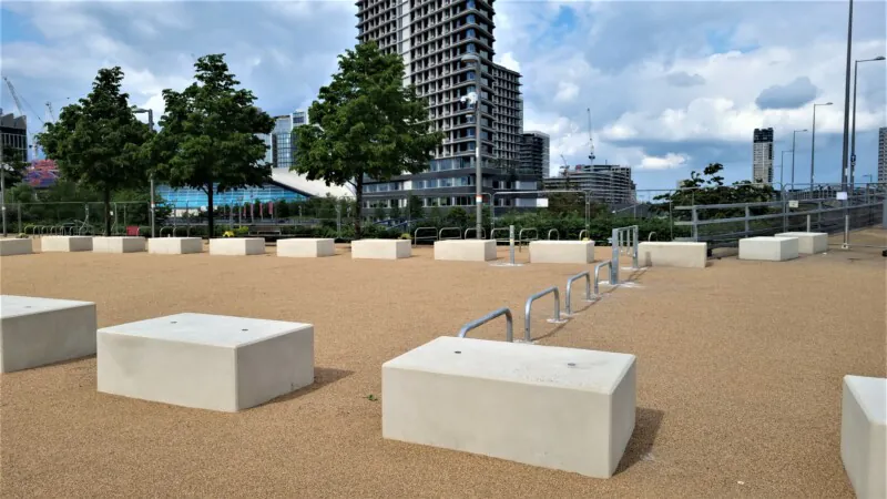 University College London &ndash; Marshgate HVM - landscaping with CT Block Seats Street furniture |